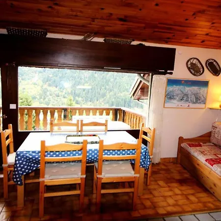 Ancolie - Hauts De Planchamp - 2 Pieces Pour 5 Personnes 781 * La Plagne
