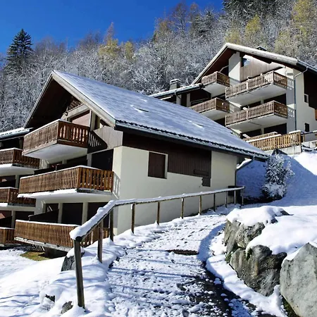 Ancolie - Hauts De Planchamp - 2 Pieces Pour 5 Personnes 781 *